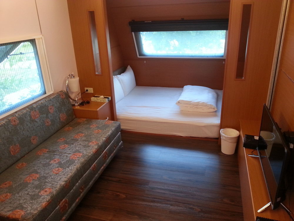 Kenting Houbihu Camping Car B&B Longshui エクステリア 写真